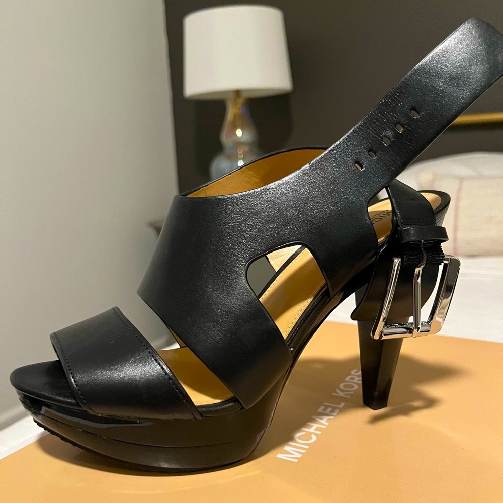 Almost new condition MK leather high heels.